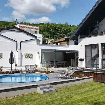 Villa Utopia *