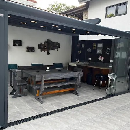 Utopia Villa *